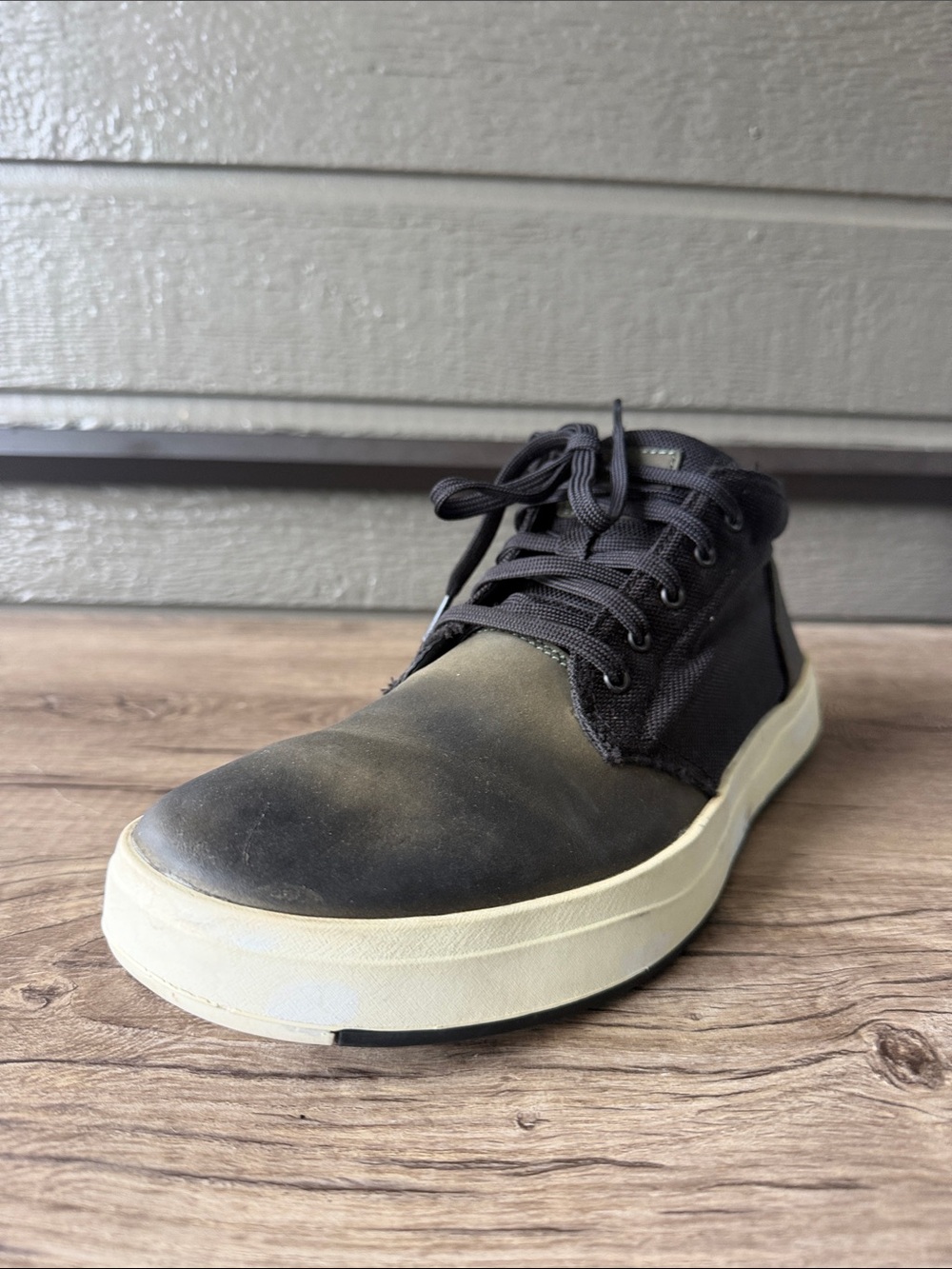 Timberland Black Lace-Up Casual Boots with White Sole size 12 - Picture 2 of 9